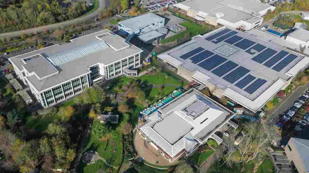 aerial-shot-industrial-buildings-bristol-england-50kb