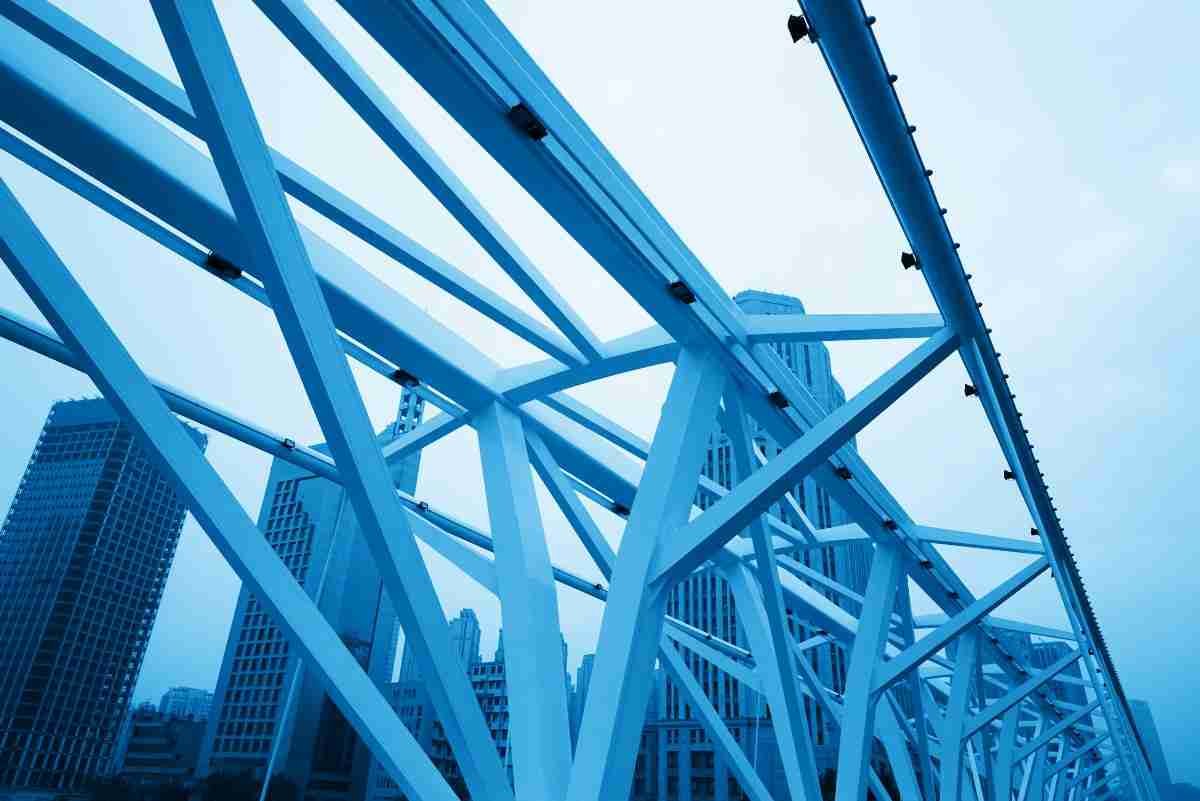 close-up-bridge-building-frame-50kb