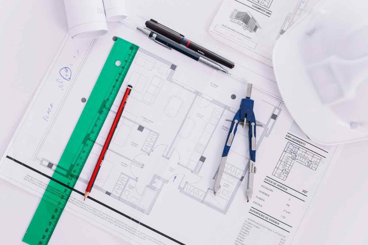 drafting-tools-near-plans-helmet-50kb