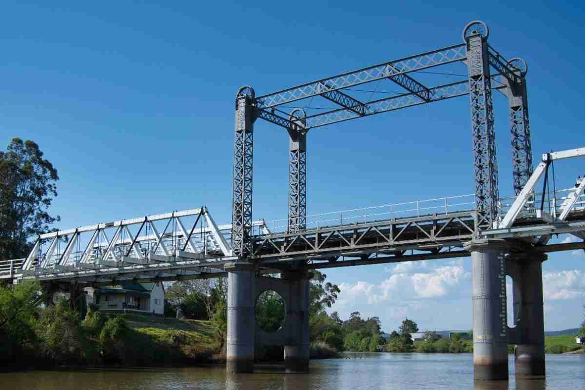 morpeth-bridge-new-south-wales-australia-50kb